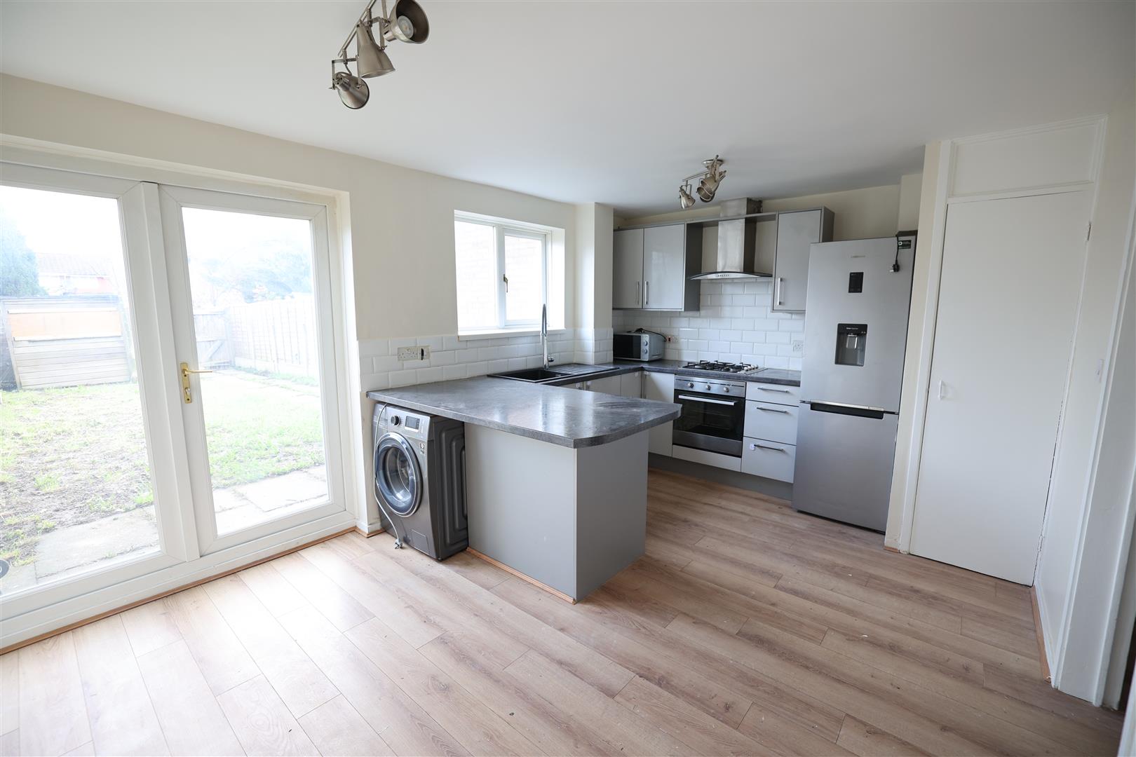 rrPxuO0ICkOKqQ AQUmzSw