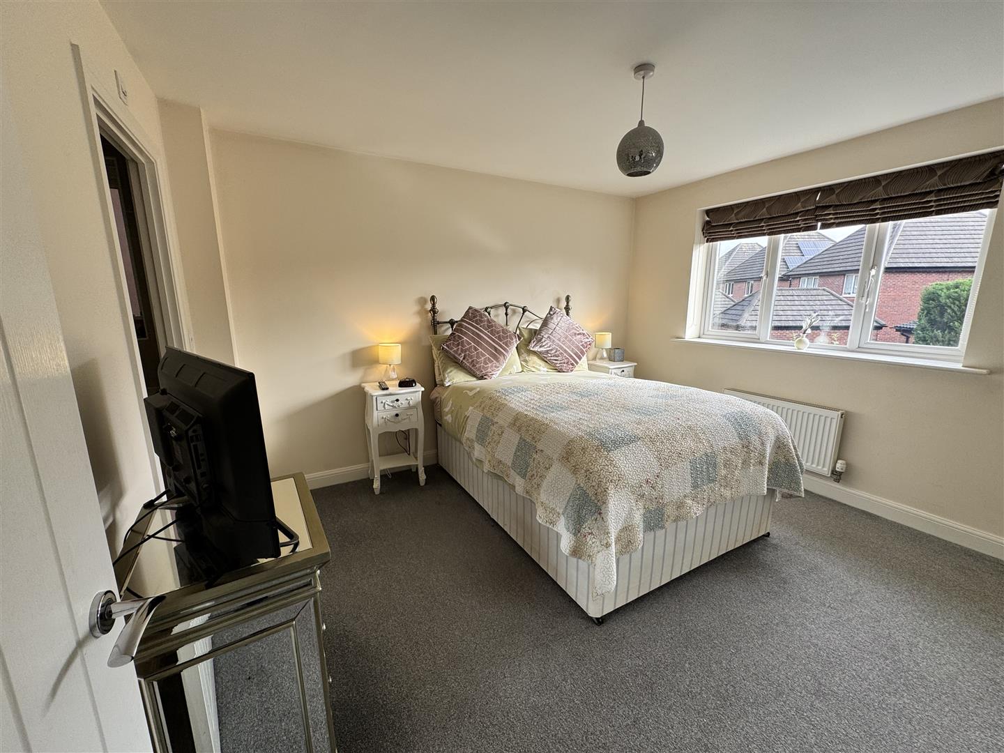 4qCOa ROZkKDZCb9UxRluw