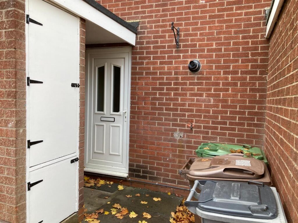 GuScdBvsIkK49jUCPYYviw