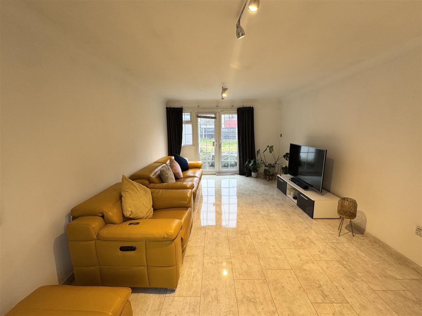 2IrZzVWW00yiOtQr cCjyg