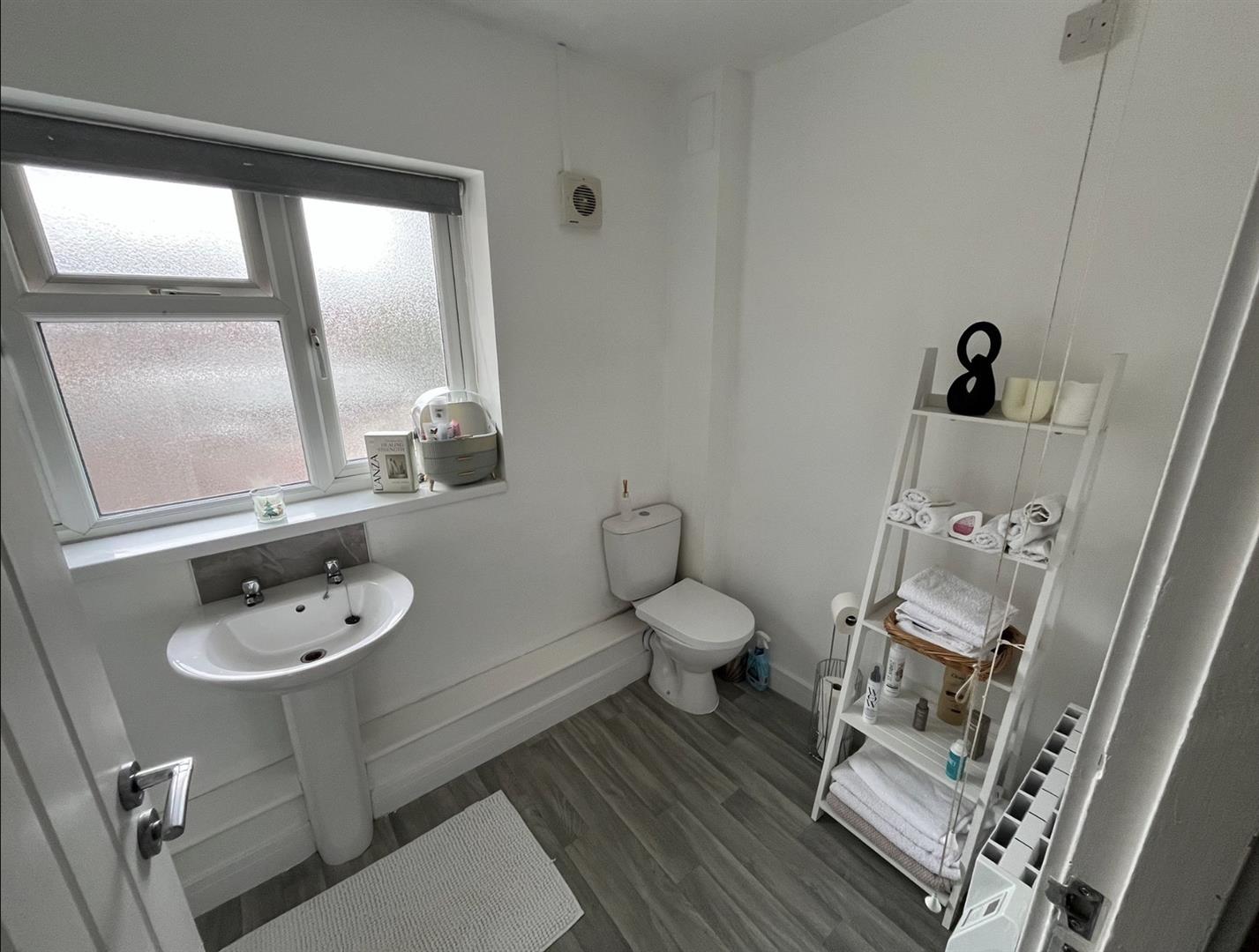 PEZPCyifgUujeIUFeTPosw