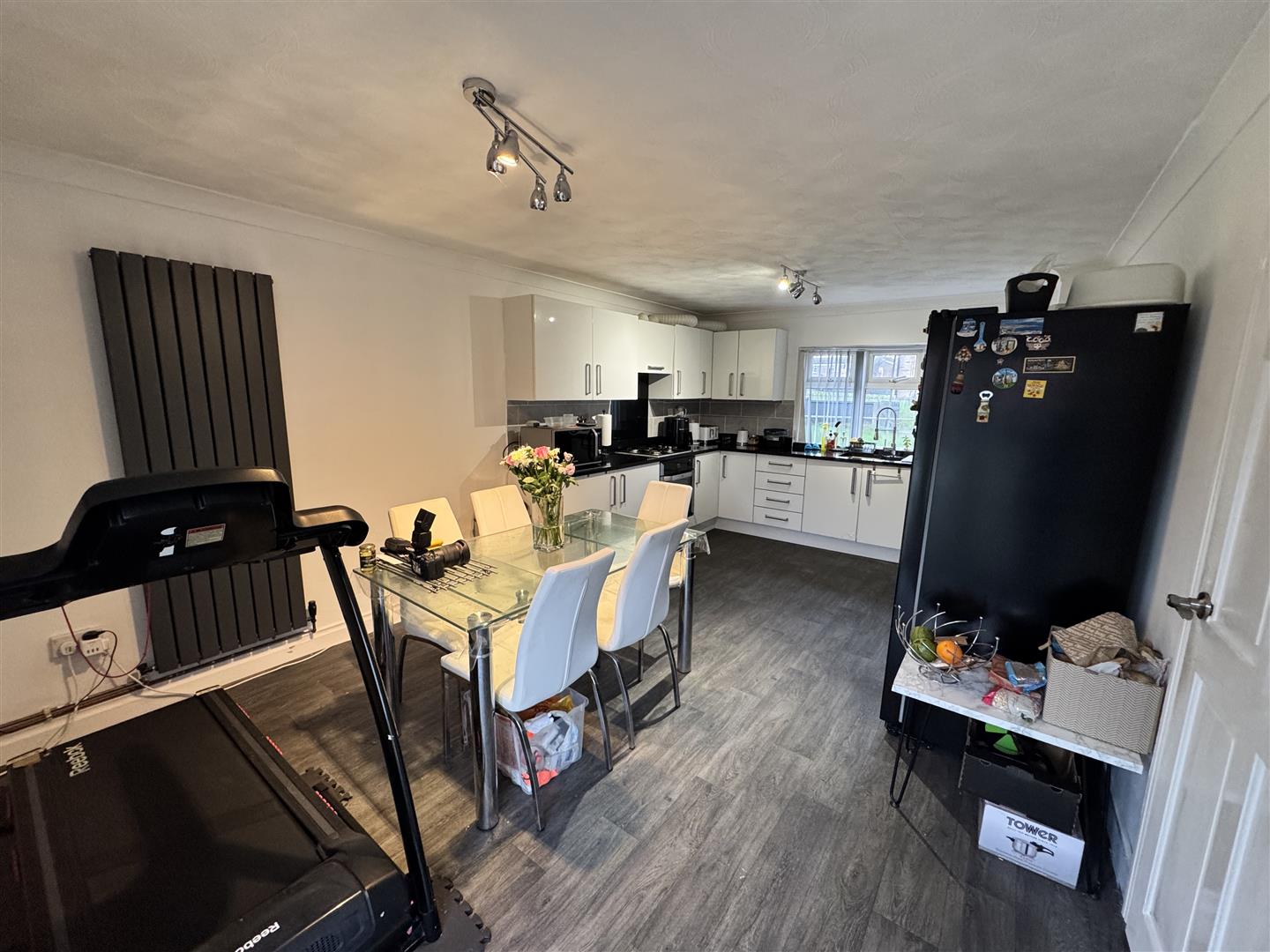 uPMI4XrLZEWF09 n5K1rjQ